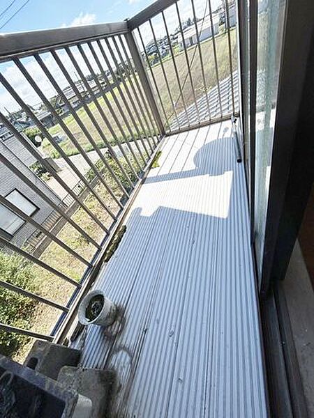 【リフォーム前】バルコニーは防水塗装します。