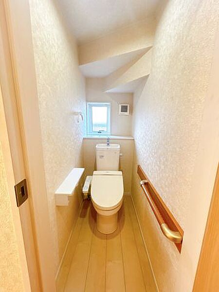 【期間限定現況販売】1階のトイレです。