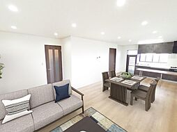 リビング/ダイニングの画像