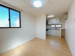 結城市大字結城　戸建て 4LDKのリビング/ダイニング