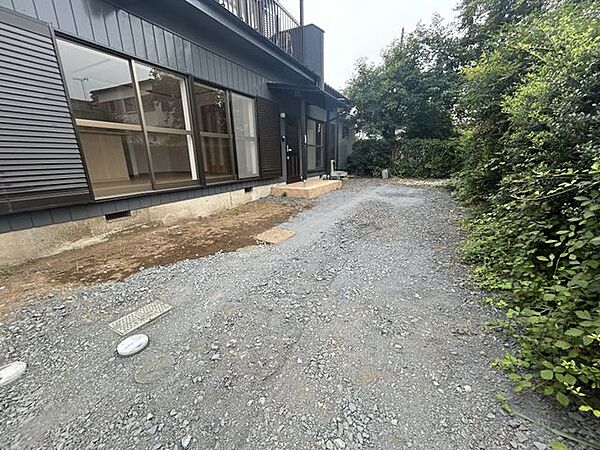 【リフォーム済】駐車スペースの写真です。