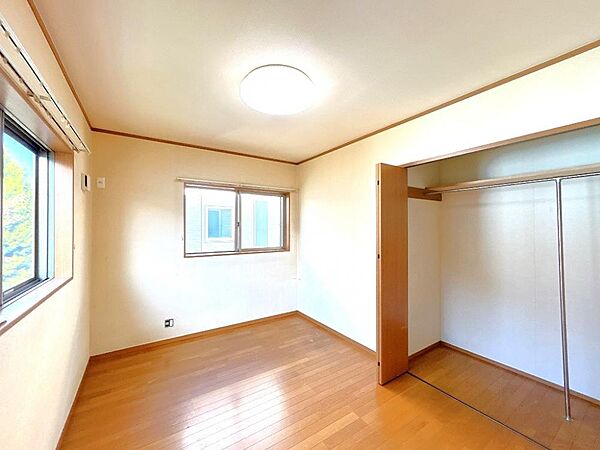 detached 茨城県つくば市谷田部1054-41
地図を見る
