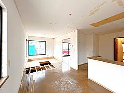 石岡市茨城2丁目　戸建て 5SLDKのリビング/ダイニング