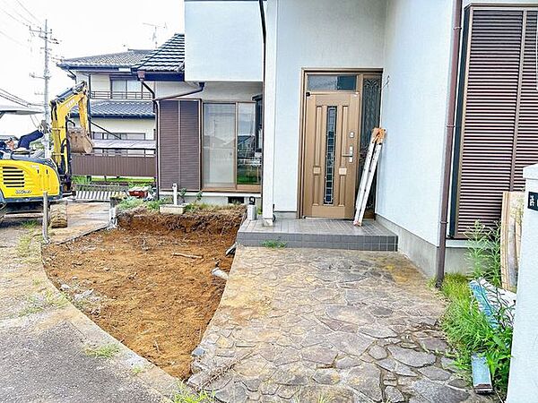【リフォーム中8/23更新】玄関写真です。玄関ドア交換予定です。