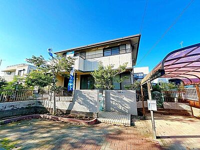 外観:価格には消費税、リフォーム費用を含みます。リフォーム中でもご案内可能。内覧希望の方はお電話ください。 外観:価格には消費税、リフォーム費用を含みます。リフォーム中でもご案内可能。内覧希望の方はお電話ください。