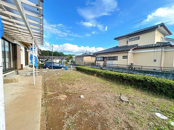 【9/21まで現況販売】お庭別アングル写真です。