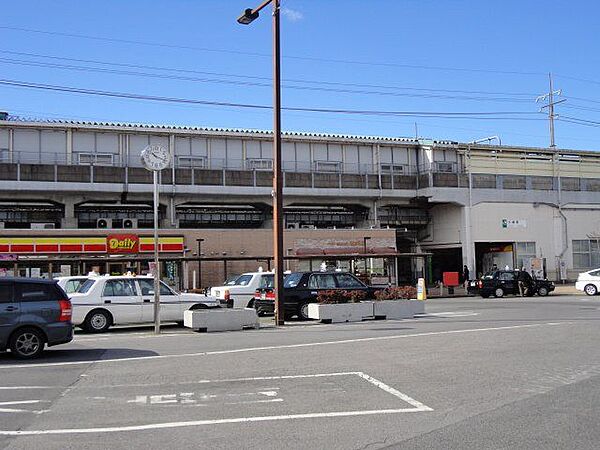 大網駅：1.1kｍ（徒歩12分）(車5分)負担にならない距離で休日のお出掛けにも使いやすい距離です。 1100m