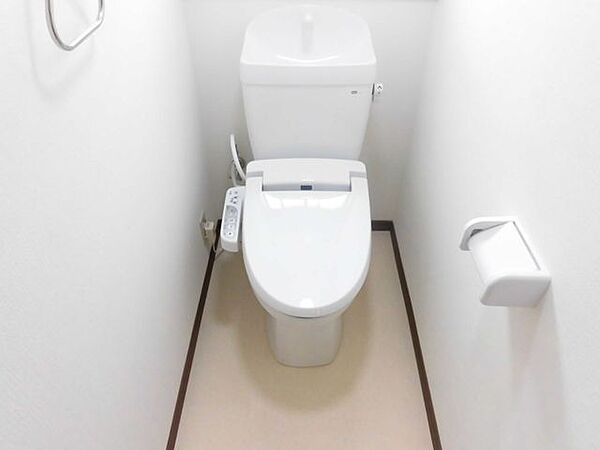 【同仕様写真】トイレは新品交換を行います。