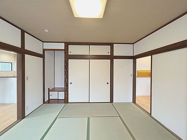 【和室】和室の別アングル写真です。