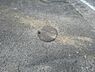 外観：下水道はこちらの公共桝に接続されております。
