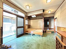 桐生市相生町1丁目　戸建て 4SLDKの室内