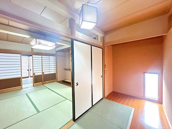 【リフォーム済】3階居室です。和テイストのおしゃれなお部屋です。