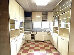 渋川市石原　戸建て 6DKのリビング/ダイニング