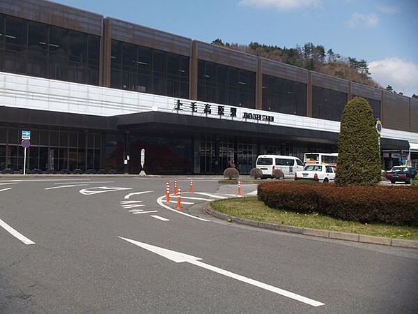 後閑駅(JR東日本 上越線) JR上越線「後閑駅」まで徒歩約20分（約1.55km）。駅まで無理なくアクセスできる利便性の高い立地が魅力です。 1550m