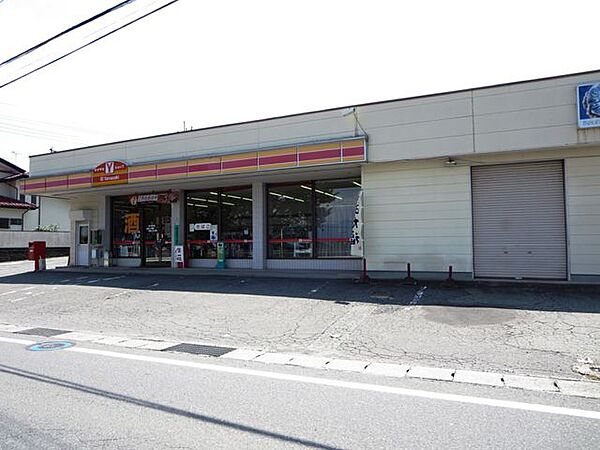 【コンビニ】ヤマザキショップヨシダ様まで約260ｍ（徒歩4分）。
