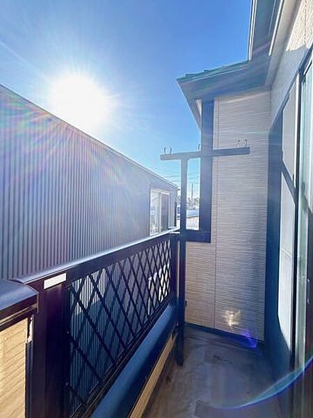 【リフォーム中4/20撮影】バルコニーの写真です。防水検査をしてクリーニングしてお引渡し致します。