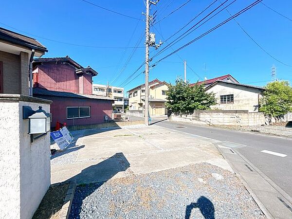 【外構工事完了】駐車場のお写真です。庭木伐採、砂利敷きなどを行う予定です。