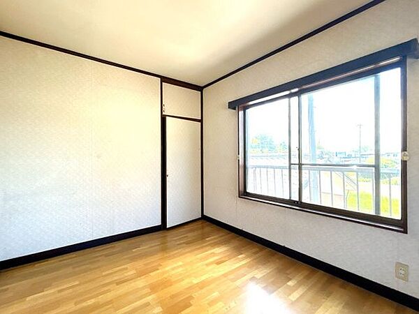 2階洋室になります。主寝室にはぴったりなお部屋になりますね。