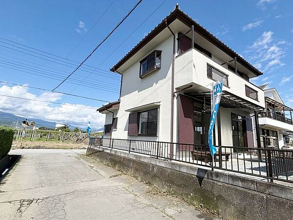 【リフォーム済/前面道路】南西方面から撮影しました。別方向の道路の様子です。