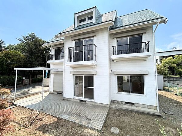 【リフォーム済/外観】庭木の伐採を行い、建物がスッキリと見えるようになりました。