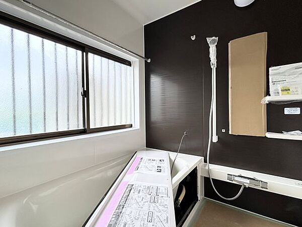【リフォーム中/お風呂】新品のユニットバスが設置されました！
