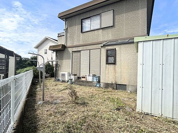 【庭】別角度で撮影した庭の写真です。