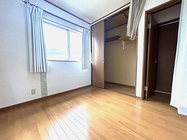 【2階南東側洋室・別角度】