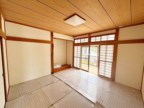 【リフォーム済み・1F和室・別角度】
