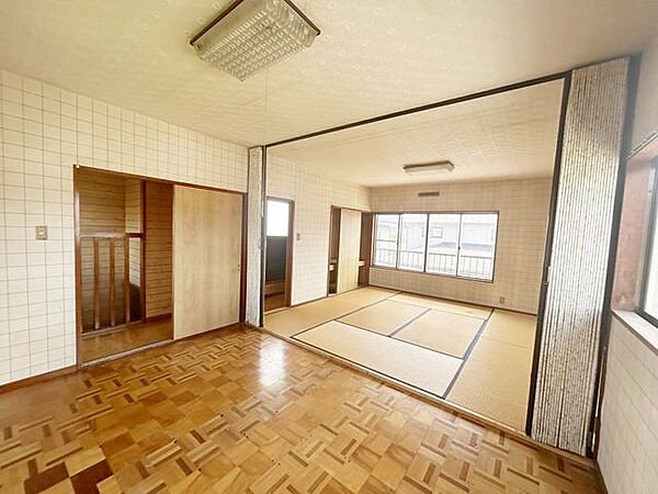 2階洋室のお写真です。