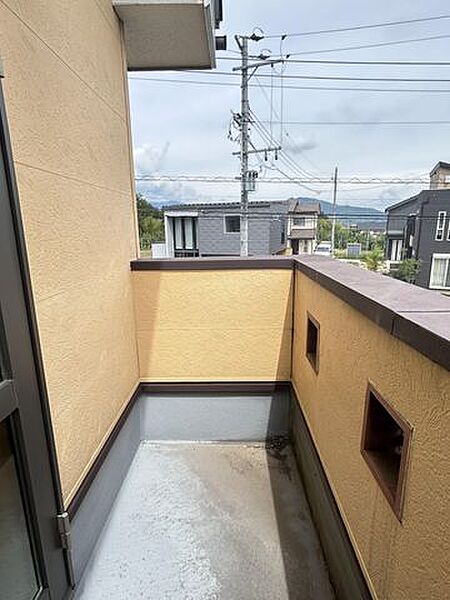 【東側ベランダ】