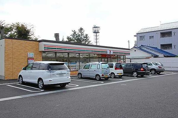 セブンイレブン佐久野沢北店まで0.4km