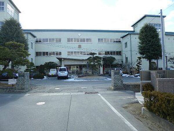第四中学校まで2.2km