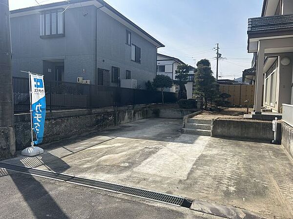 【駐車場別角度】駐車場別角度からの写真です。