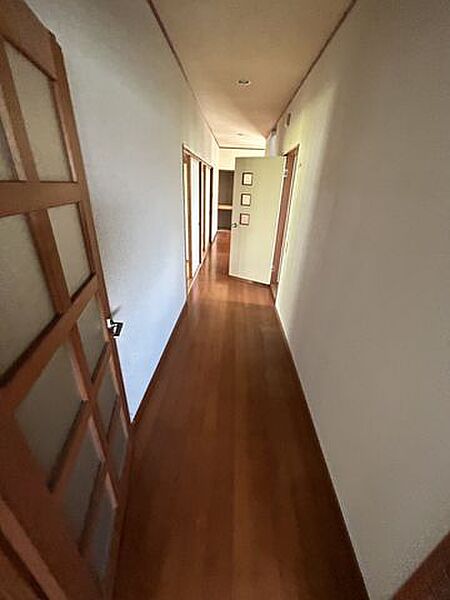 廊下の別角度です。