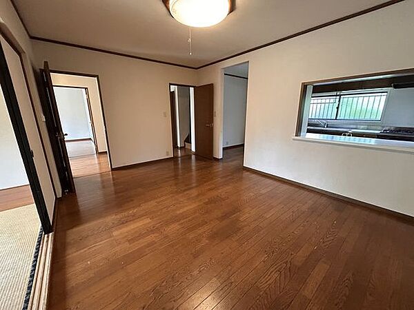 【リフォーム中・1階LDK】キッチンを対面に変更します。