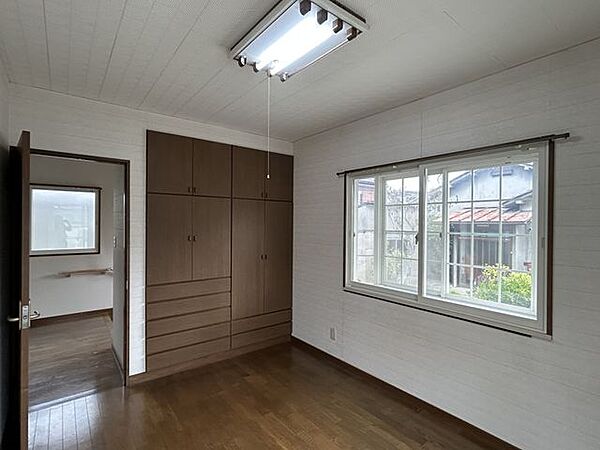 洋室を拡大表示