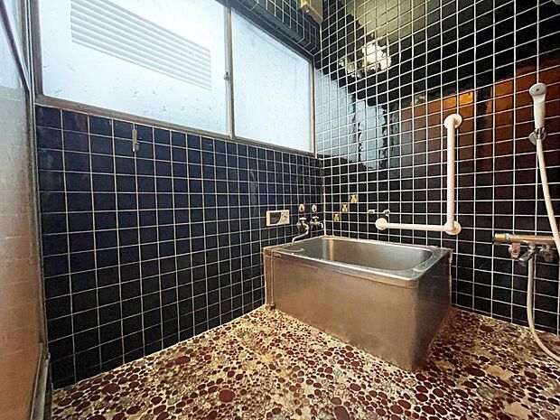 【リフォーム前・浴室】浴室は一坪サイズのユニットバスを設置します。