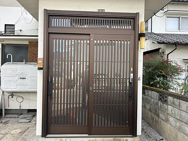 【リフォーム中】玄関ドアは新品股間致します。