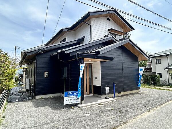 価格には消費税、リフォーム費用を含みます。リフォーム中でもご案内可能。内覧希望の方はお電話ください。