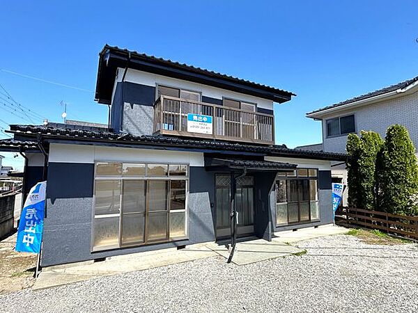 【外観】現在の配色を基調としてツートン塗装により新しく生まれ変わる予定の外観！現在の茶系部分を暗色系にすることで暗すぎずオシャレなカラーリングになる予定です。