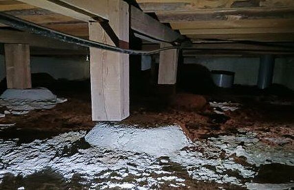 中古住宅の3大リスクである、雨漏り、主要構造部分の欠陥や腐食、給排水管の漏水や故障を2年間保証します。白蟻の被害調査を行い、防蟻工事も行う予定です。