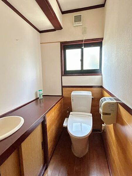 【リフォーム中/トイレ】トイレはクリーニングを行います。