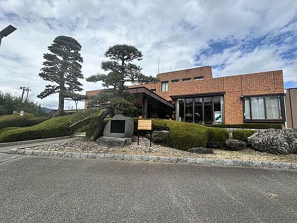 【周辺環境/役場】南箕輪村役場まで約1300ｍ（徒歩17分）