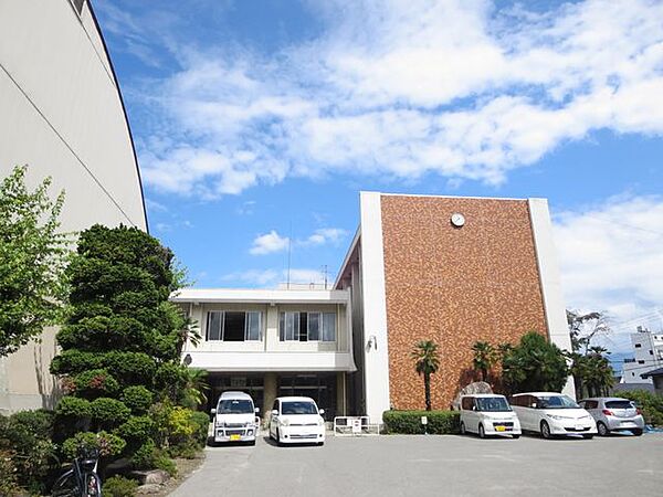 【周辺環境/中学校】飯田市立飯田東中学校まで約1590ｍ（徒歩20分）