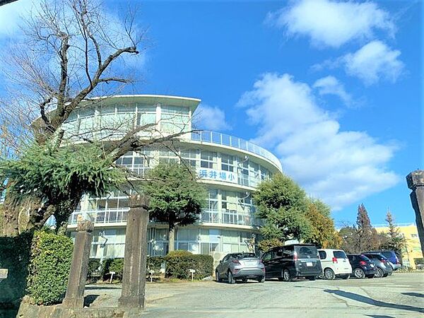 【周辺環境/小学校】飯田市立浜井場小学校まで約710ｍ（徒歩9分）