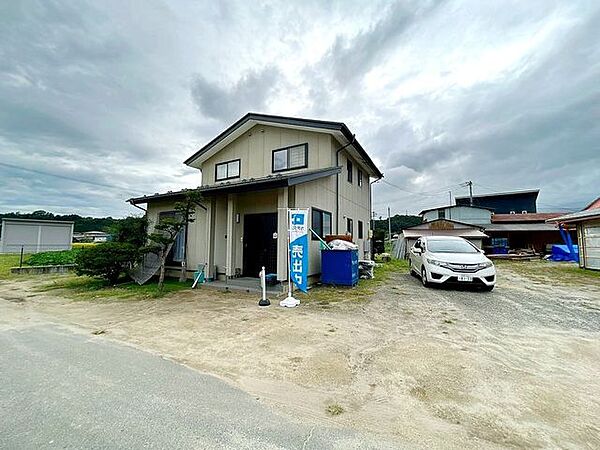 【9/30まで現況販売/駐車場】縦列3台駐車が可能です。
