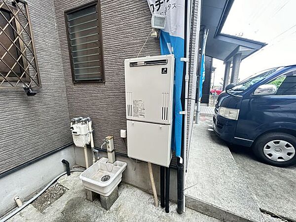 【リフォーム済 給湯器】日常生活でのお湯の不具合はとても苛立ち、大きなストレスになります。なので都市ガス用給湯器を新品交換しました。