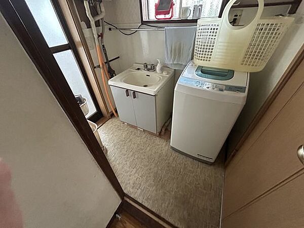 【現況写真 洗面室】
