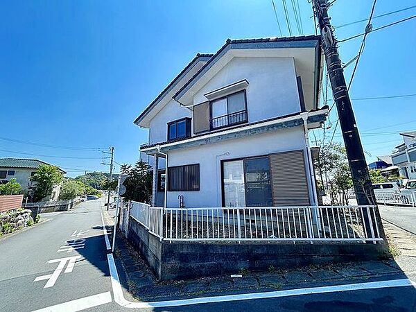 価格には消費税を含みます。自社物件につき随時ご案内可能。内覧希望の方はお電話ください。