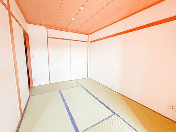 【和室】和室は表替え、クロス張替えを行う予定です。